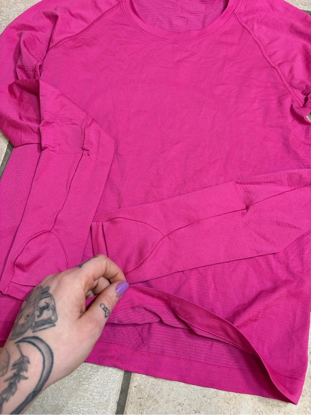 Lululemon Swiftly Tech Long-Sleeve Shirt 2.0 *Race/Waist Length (Sonic Pink) 6